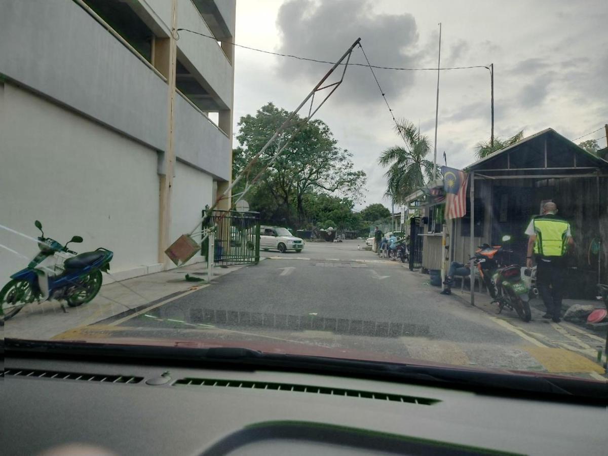 Homestay Kuala Terengganu Near Batu Burok, Hospital Hsnz, Ktcc Mall, Drawbridge C Ngoại thất bức ảnh